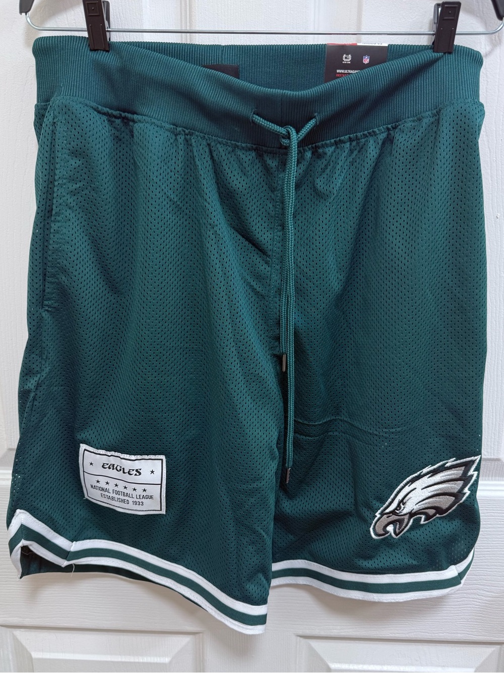 NWT NFL Philadelphia Eagles Green Football Mesh Shorts, Size Medium